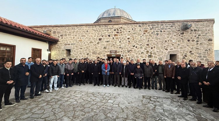 Üniversiteli gençler  Taşmescid'de buluştu