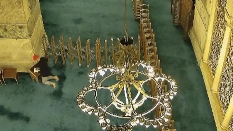 Ayasofya'da yangın çıkaran sanık hakkında 13 yıla kadar hapis talebiyle dava