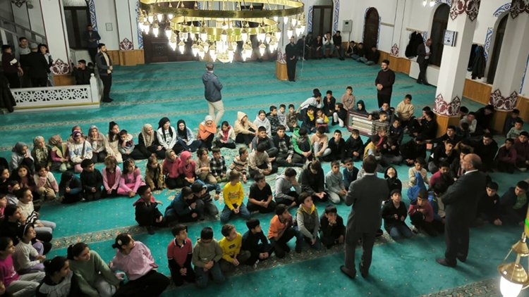 Doğanşehir'de çocuklar camide buluştu