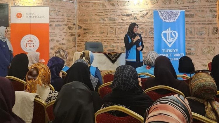 Bursa'da hacı hanımlar buluştu