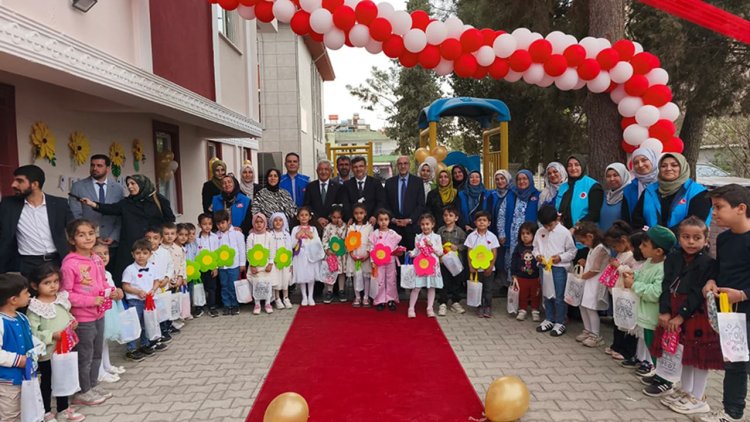 Münster DITIB'ten Kur’an Kursu’na Çocuk Oyun Parkı