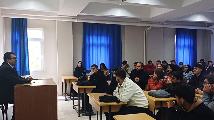 Sinanpaşa'da "Gazze ve Mescidi Aksa Bilinci" konferansları düzenlendi