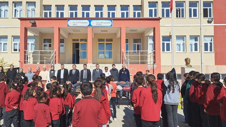 Yeşilyurt'ta "Bir Bot – Bir Mont" kampanyası