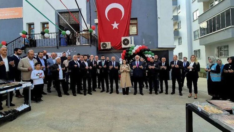 Arsin'de Filistin yararına "Hayır Çarşısı" açıldı