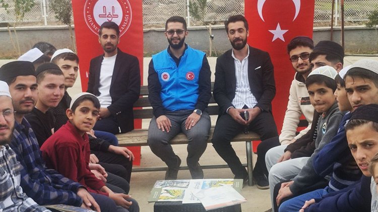 Kırsaldaki gençlerle manevi buluşma