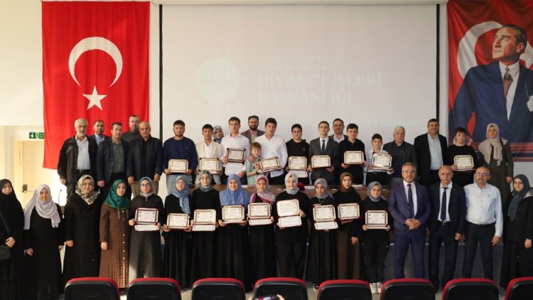 Merkezefendi'de hafızlar belge aldı