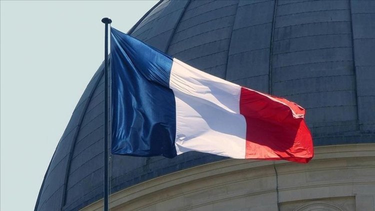 Fransa'da Müslümanlarla ilgili yapılan anket hakkında şikayette bulunuldu