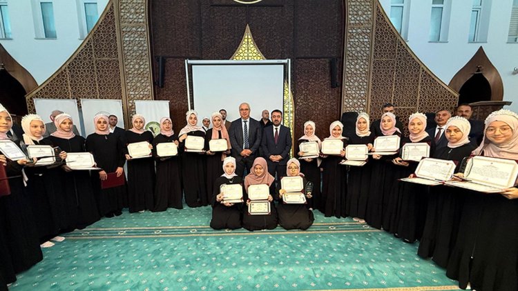 Kayseri'de 183 hafız belge aldı