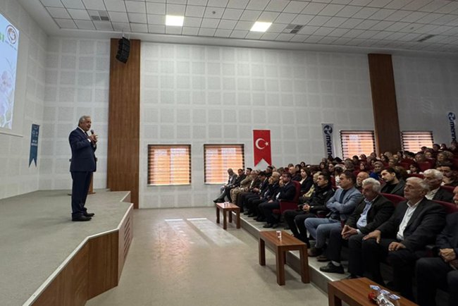 Tut'ta Hz. Peygamber sevgisi anlatıldı