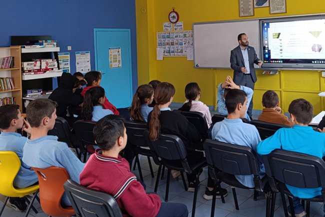 Ortaköy'de değerler eğitimleri sürüyor