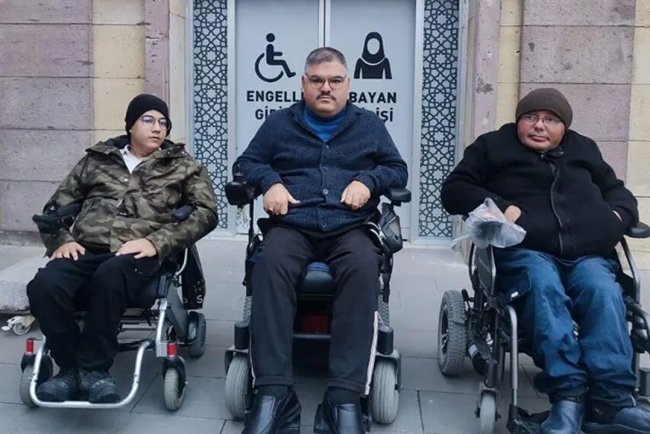 Abdibey Camii’nde engelsiz ibadet alanı oluşturuldu