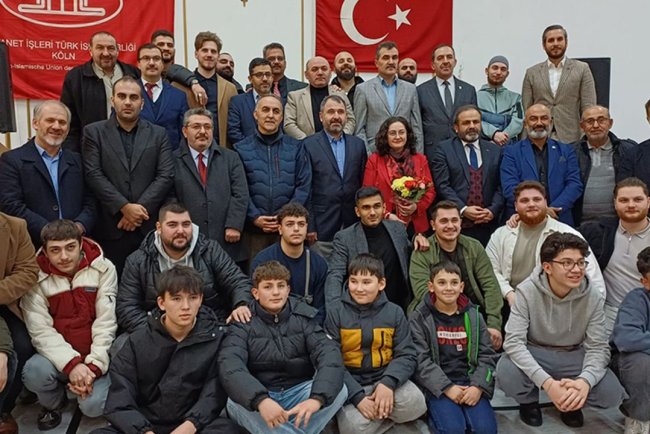 DİTİB gençleri " Büyük Gençlik Şöleninde" bir araya geldi