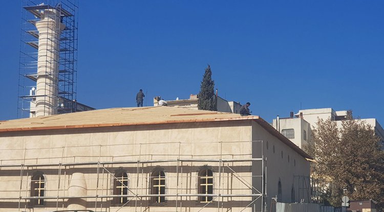Depremlerde zarar gören 160 yıllık Dervişiye Camii yeniden yükseliyor