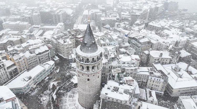 İstanbul'a kar geliyor