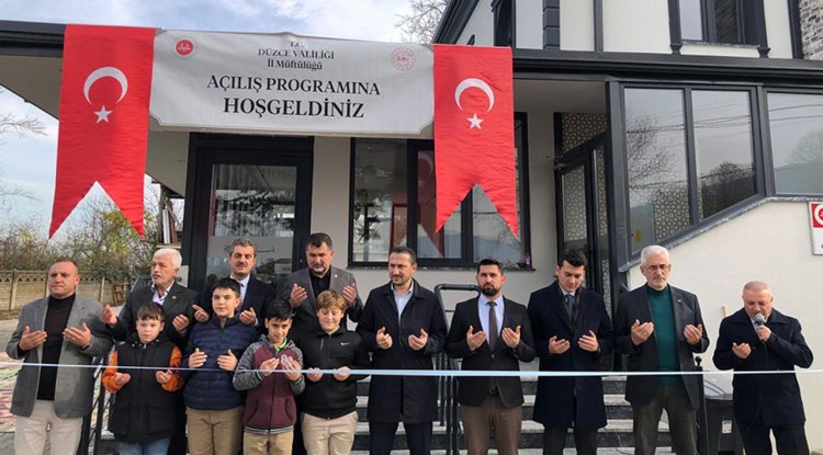 Düzce'de Cuma Mahallesi Camii tekrar ibadete açıldı