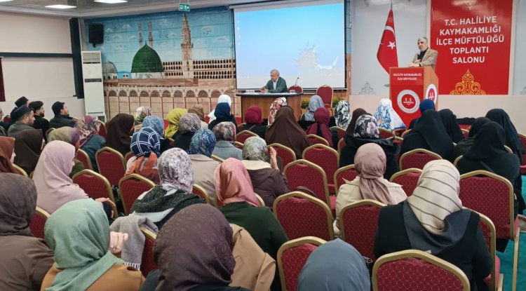 Şanlıurfa'da Kur’an kursu öğreticilerine eğitim semineri başlatıldı