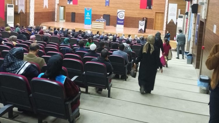 "Şehir İrfan Medeniyeti" konferansı
