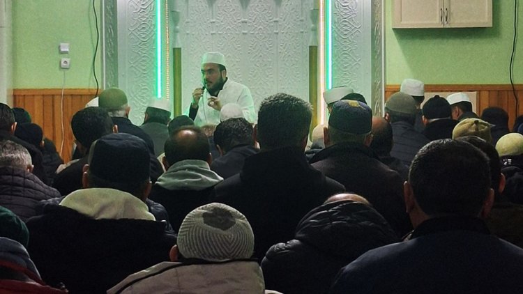 Osmancıklılar sabah namazında buluşuyor