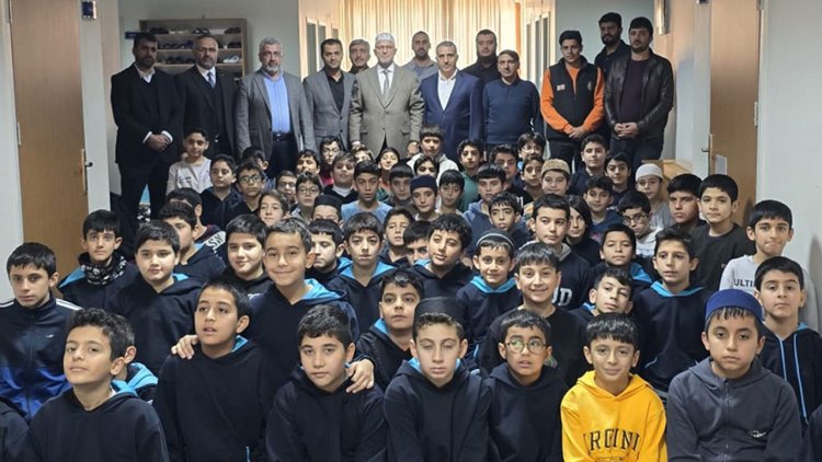 Noğman, Malatya’daki Kur'an kurslarında öğrencilerle buluştu