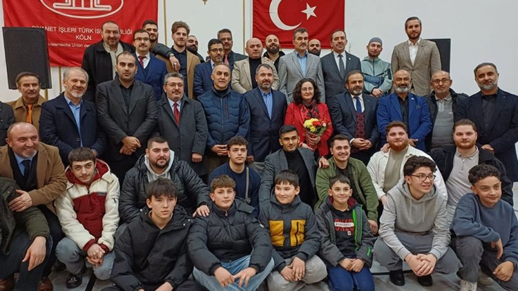 DİTİB gençleri " Büyük Gençlik Şöleninde" bir araya geldi